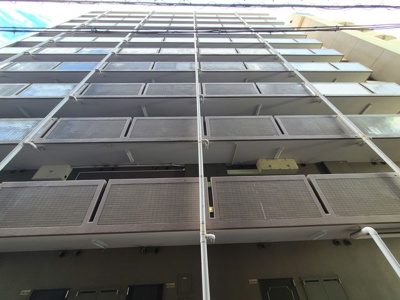 【外観】 | ラ・ペンテ | シンプルなデザインの外観です