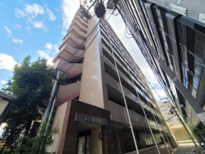 【外観】 | ラ・ペンテ | シンプルなデザインの外観です