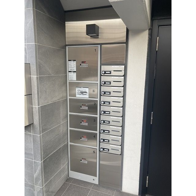 リバーレ上野稲荷町のその他共用部分|メールボックス・宅配BOX