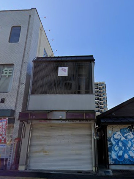 野洲市小篠原の店舗の外観