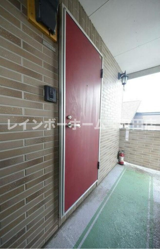 マカロン相模原※初期費用分割あと払いサービス利用可能物件の玄関