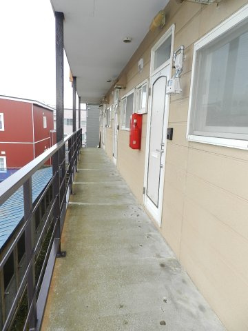 ハイツコスコンのエントランス