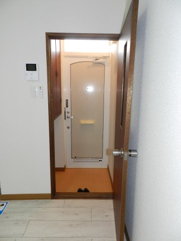 ハイツコスコンの玄関