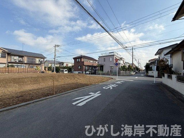 茅ヶ崎市高田４丁目　売地　全４区画の前面道路含む現地写真|現地外観