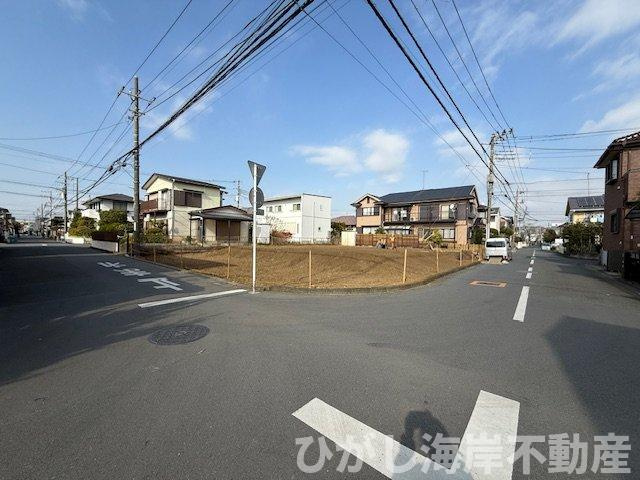 茅ヶ崎市高田４丁目　売地　全４区画の前面道路含む現地写真|現地外観