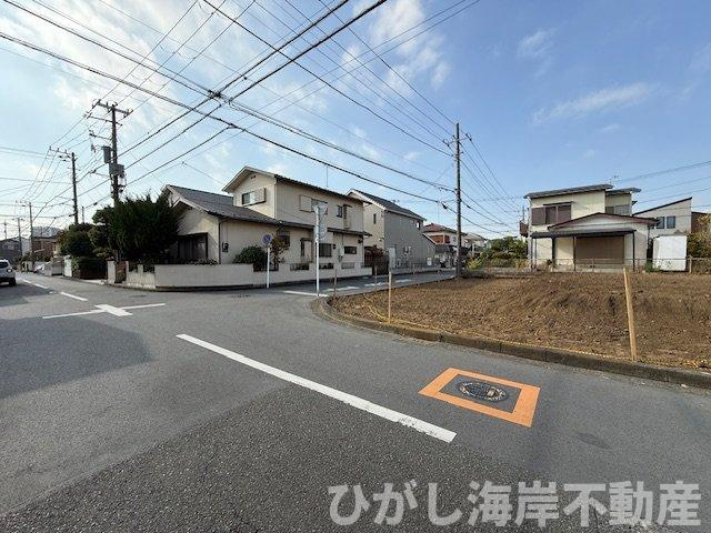 茅ヶ崎市高田４丁目　売地　全４区画の前面道路含む現地写真|現地外観