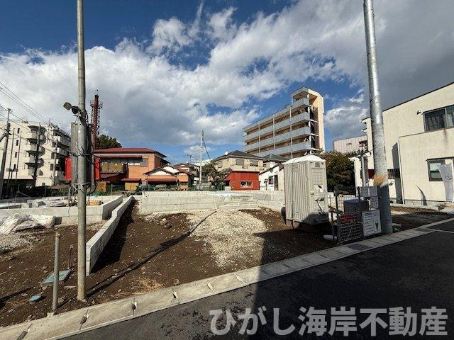 平塚市立野町　新築戸建　全３棟の外観|11月10日撮影　建築中　現地外観