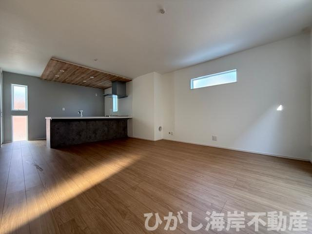 平塚市諏訪町第　新築戸建　全2棟のダイニング|17帖　LDK