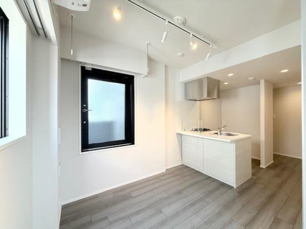 Ｌａ　Ｐｅｒｌａ　Ｎａｋａｎｏの居間・リビング