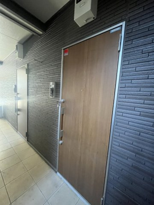 【エントランス】 | Ｓ・Ｂ・Ｃ板橋 | 落ち着いたエントランスです