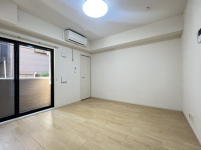 【玄関】 | Ｓ・Ｂ・Ｃ板橋 | 収納もある玄関です