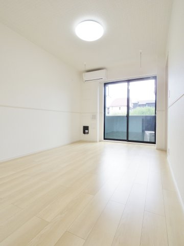 ヒカルサ西東京向台イーストの居間・リビング|※同仕様写真