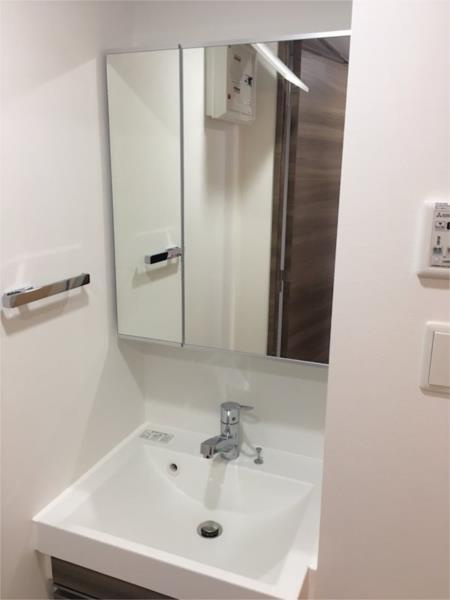 メイクスデザイン両国NORTHの洗面所