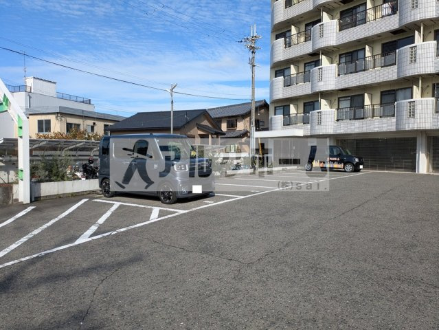 スクエアメゾン阪南の駐車場|スクエアメゾン阪南
