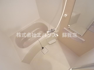 【浴室】 | リブリ・マランド 千葉中央 | 落ち着いた空間のお風呂です