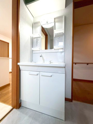 江別市大麻東町の独立洗面台|洗面化粧台！