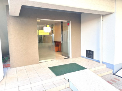 【エントランス】 | LA MAISON BLANCHE