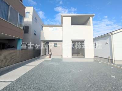 【外観】 | 湖西市新居町中之郷 2期 新築一戸建て 1号棟 | 外観です