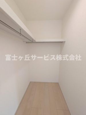 【収納】 | 湖西市新居町中之郷 2期 新築一戸建て 1号棟 | ウォークインクローゼットです