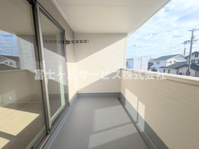 【バルコニー】 | 湖西市新居町中之郷 2期 新築一戸建て 1号棟 | バルコニーです