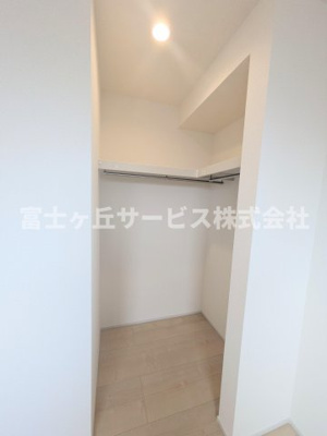 【収納】 | 湖西市新居町中之郷 2期 新築一戸建て 1号棟 | ウォークインクローゼットです