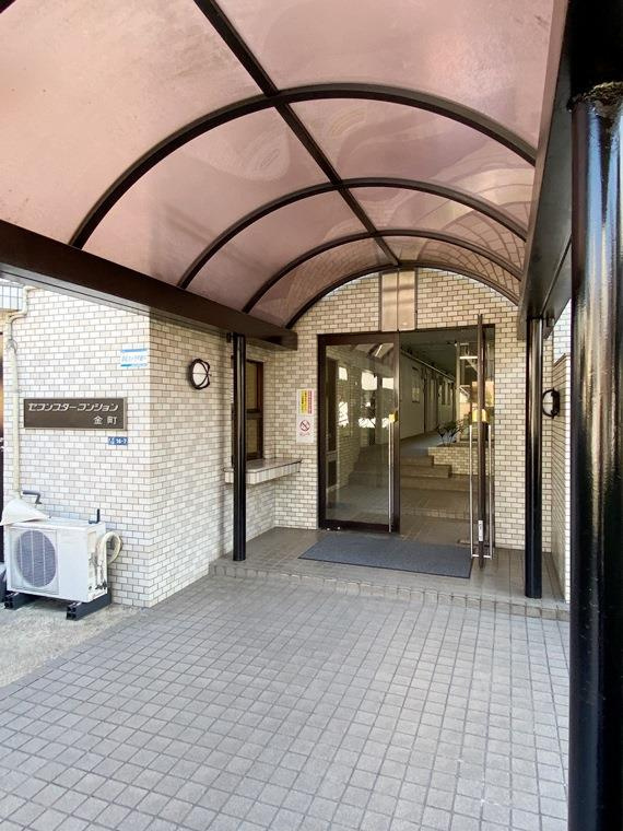 セブンスターマンション金町のエントランス