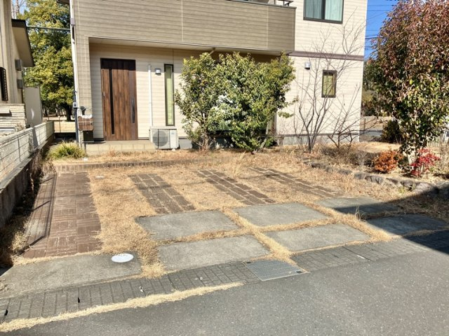 松代戸建の駐車場