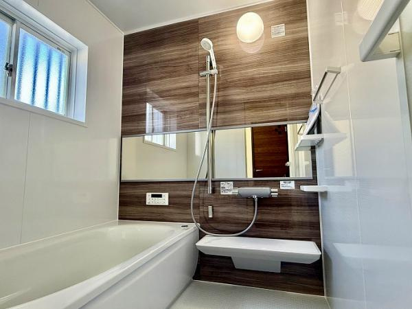 宇都宮市上野町　4ＬＤＫ　中古住宅の浴室