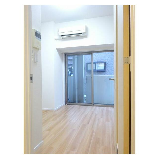 ラ・エテルノ大島ドゥーエの居間・リビング