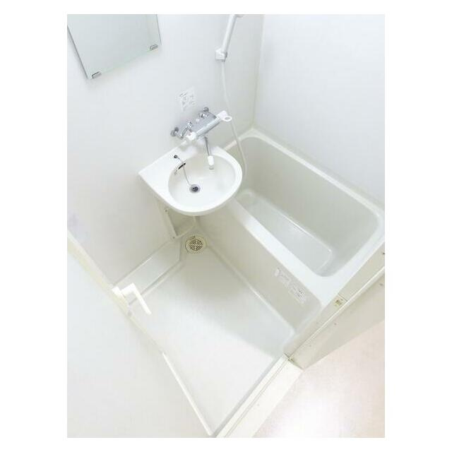 ラ・エテルノ大島ドゥーエの浴室