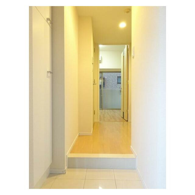 ラ・エテルノ大島ドゥーエの玄関