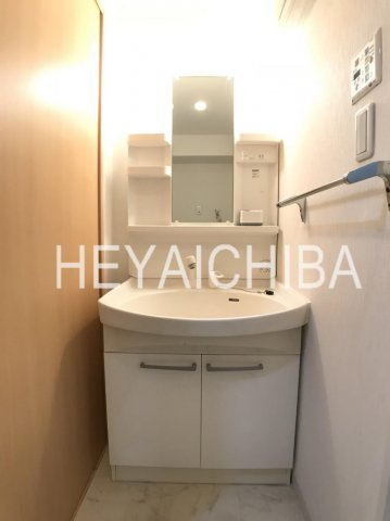 ラブールミノワの洗面所