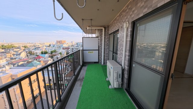 グランイーグル大森南Ⅱ9階2DKのバルコニー|広々としたバルコニーです