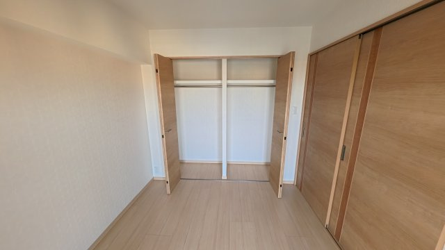 グランイーグル大森南Ⅱ9階2DKの洋室|広々とした洋室です