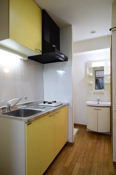 キバサンフラットの居間・リビング