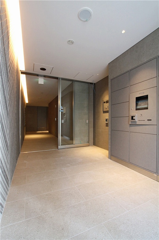 プレミアムキューブG東新宿の外観