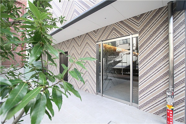 プレミアムキューブG東新宿の外観