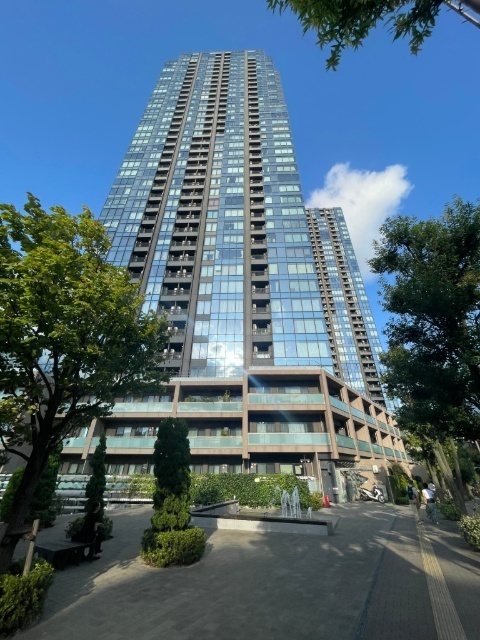 大崎ウエストシティタワーズW棟の外観