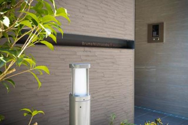 ブリューム西麻布のエントランス