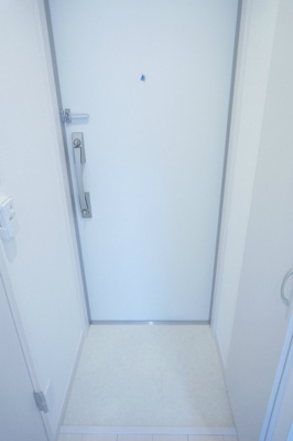 【玄関】 | リブリ・ルームス弁天3-Ⅲ