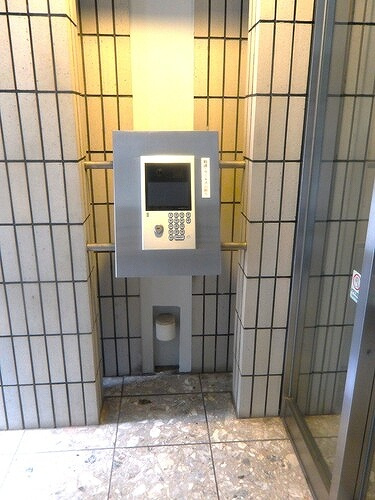 リヴィエルバーグ西大島のその他|オートロック　※2025年6月撮影