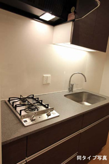 【キッチン】コンフォリア東池袋ＷＥＳＴ