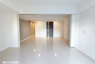 【居間・リビング】コンフォリア東池袋ＷＥＳＴ