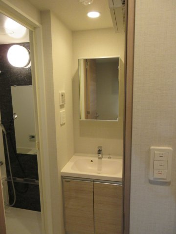 DIPS亀有駅前の洗面所