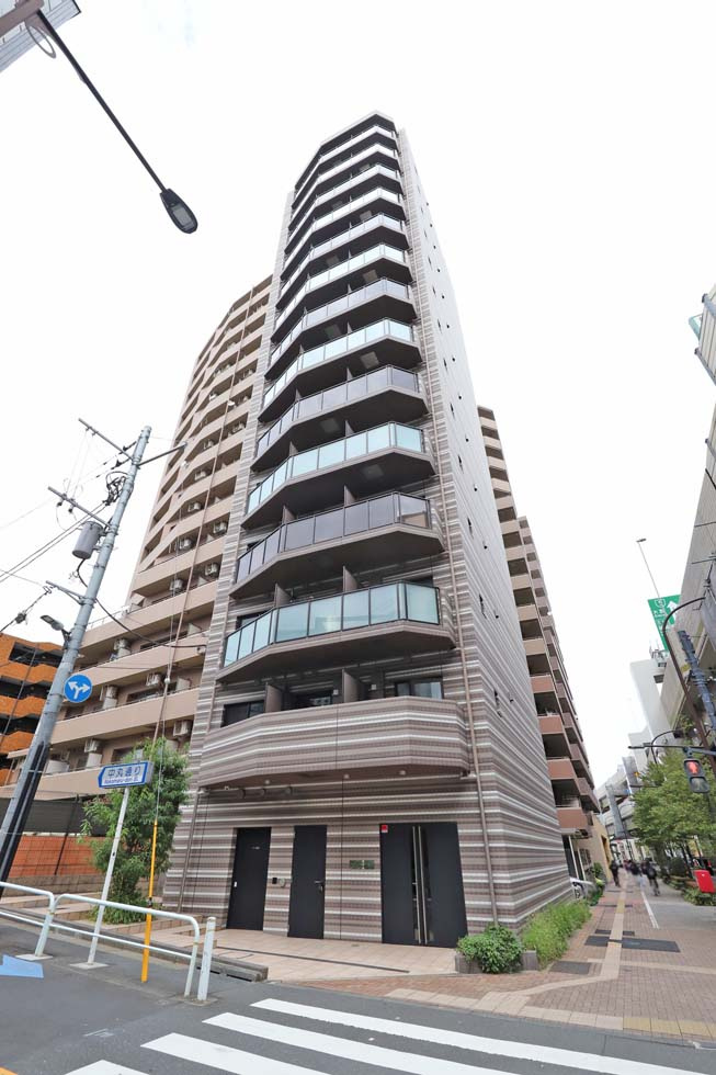 PREMIUM CUBE 池袋要町