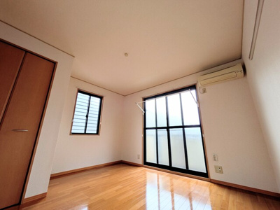 キッチンと寝室を分けてお使い頂ける1Kタイプ★