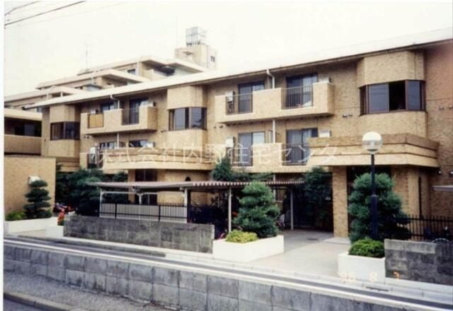 ペルリーノ武蔵関Ｅの外観