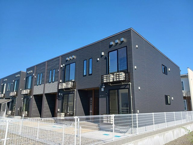 ヒカルサ高岡野村ノース２号棟