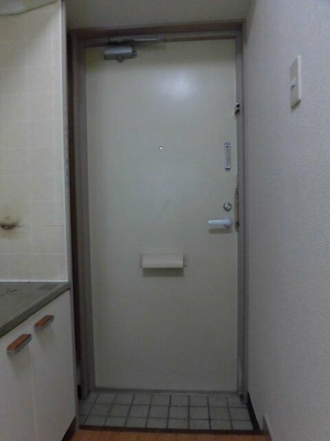 ミレ・関町の玄関