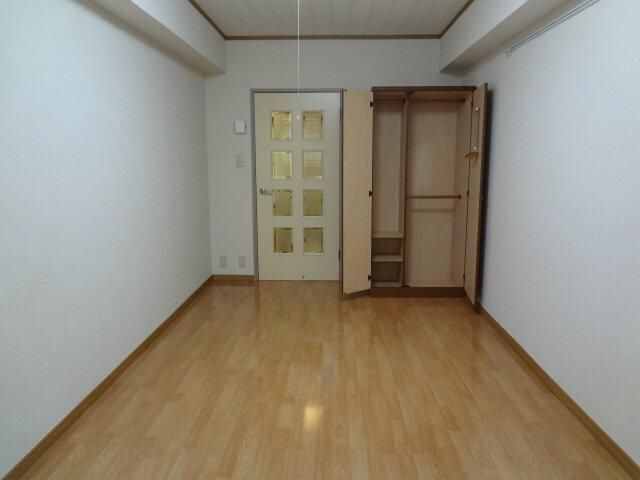 ミレ・関町の洋室